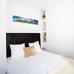 아파트 New Cozy - Center Of Old Town 오미스