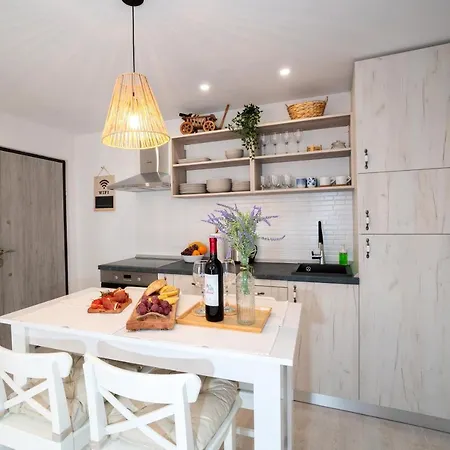 New Cozy - Center Of Old Town Omis
