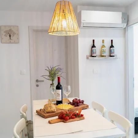 New Cozy - Center Of Old Town Apartment *